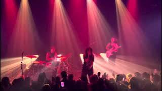 Ari Abdul - Hellgirl, Live at Melkweg Amsterdam