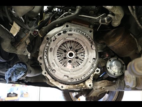 Audi - Skoda - VW: Hvordan bytte clutch og dobbeltmassesvinghjul (1.9TDI - tverrstilt motor)