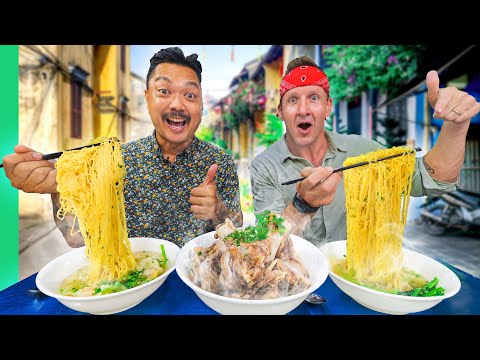 Saigon HIDDEN Noodle Tour!! Must Try Before You Die!!