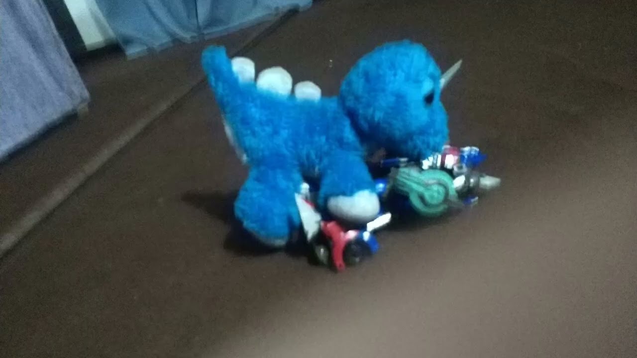 Optimus prime Vs dinosaur intense fight