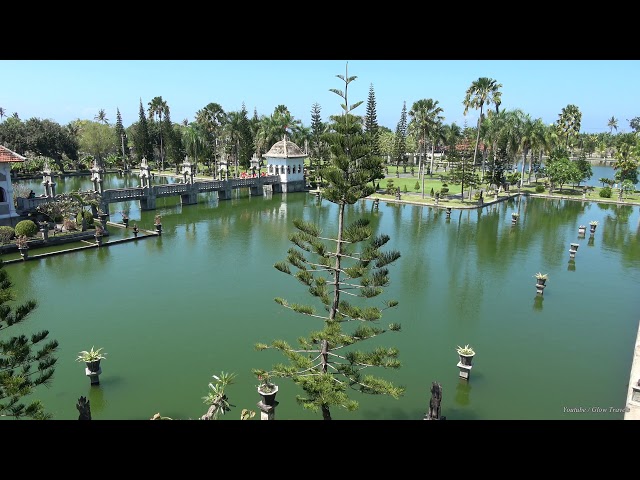 Bali - Taman Ujung Water Palace class=