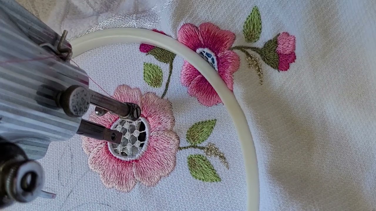 Parte 02#completando#miolo#crivo.       IzabelCordeiro:Bordado à Máquina. 