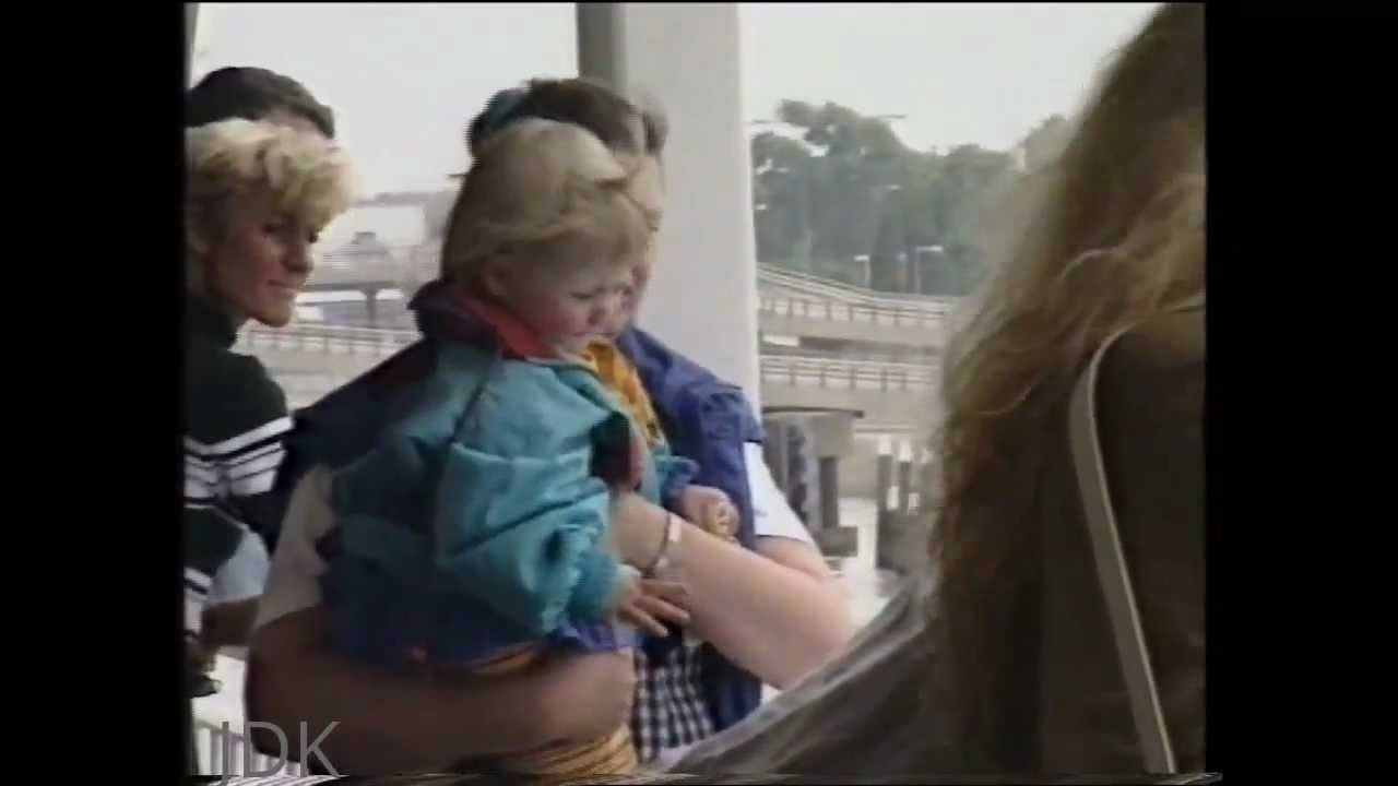 Texel Teso film " Floating bridges voith" met de Schulpengat en de Molengat