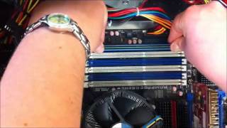 Komputerbay 12Gb 3X 4Gb Ddr3 Dimm 240 Pin 1866Mhz Pc3-14900 Pc3-15000 12 Gb Kit Cl 9-10-9-28