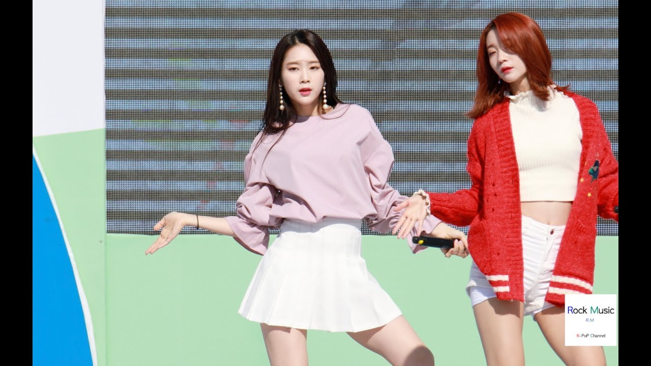 오마이걸 (지호) Oh My Girl  비밀정원 (Secret Garden)[4K 직캠]@181103 락뮤직