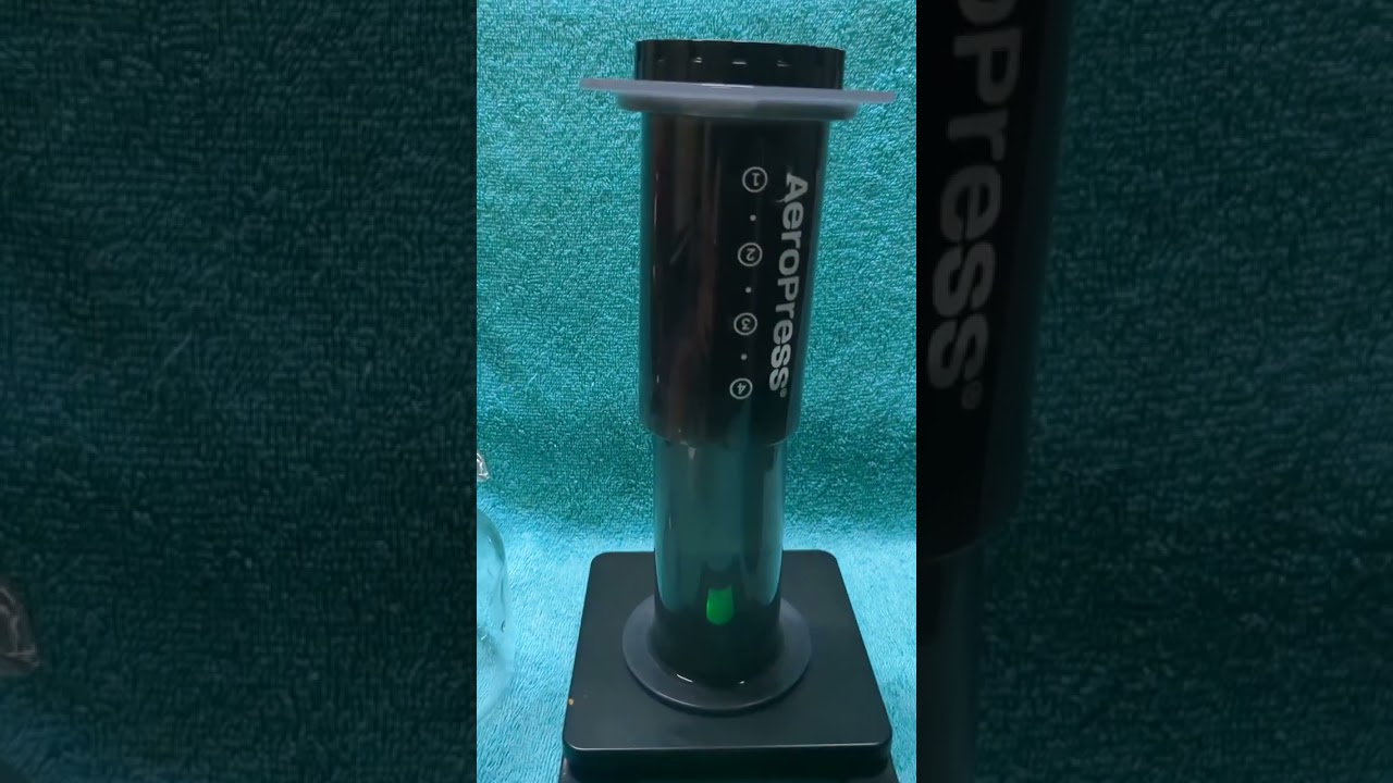 Brewing Coffee with Aeropress (Inverted method)