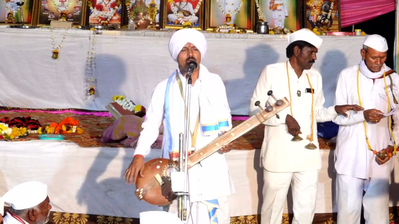 हभप संतोष महाराज पवार कीर्तन सालवडगाव येथील कालभैरवनाथ मंदिर येथील किर्तन 2