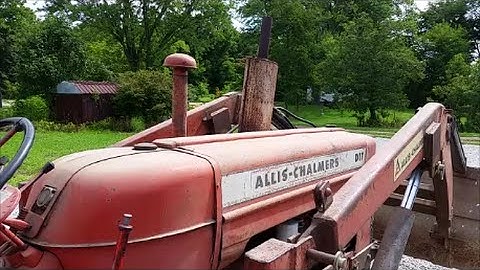Allis Chalmers D17 Tractor