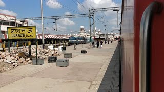 22121 Lucknow AC Express Entering Lucknow Charbagh Railway Staion : Indian Railways 22121 Lucknow AC Express Entering Lucknow Charbagh Railway Staion : Indian Railways