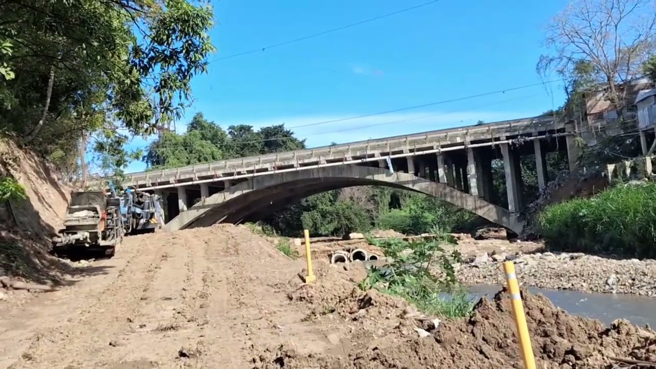 26 de febrero de 2026 Debajo del puente Estrella Sadhala. Monorriel de Santiago.