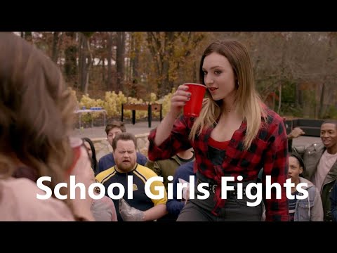 School Girls Fight 😬 😬 😬