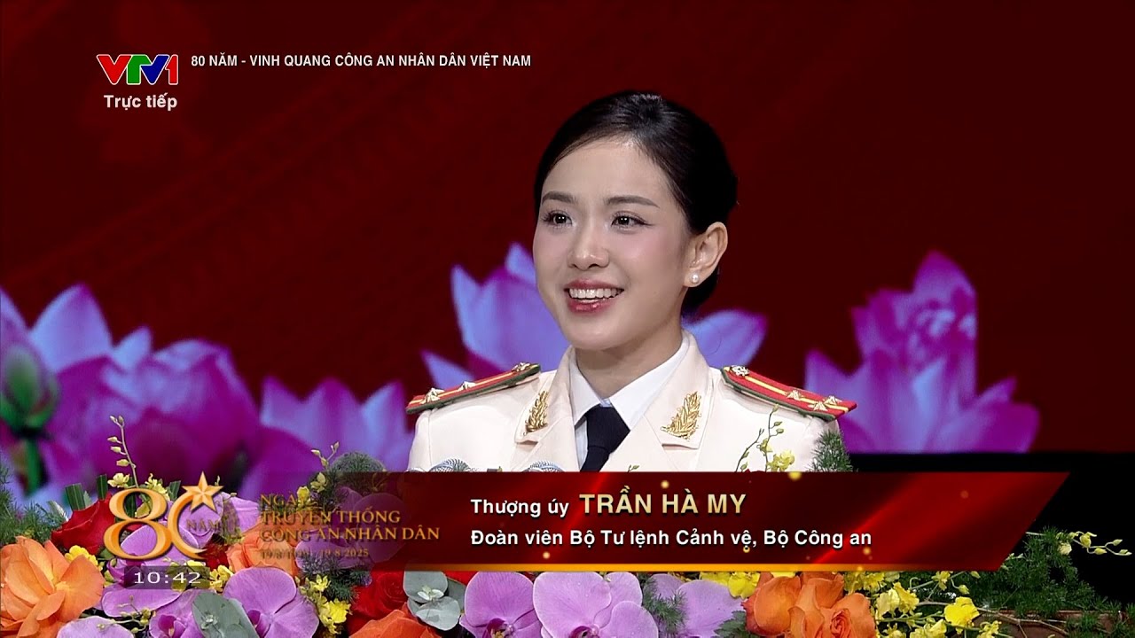 Thượng uý Trần Hà My phát biểu tại lễ kỷ niệm 80 năm Vinh quang Công an Nhân dân Việt Nam