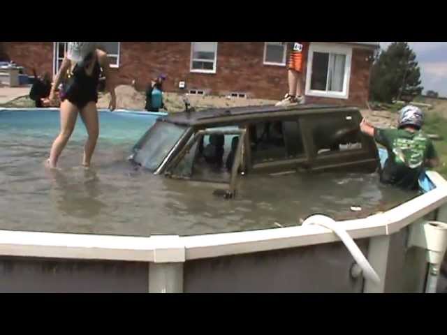 Bild från Jeep VS Pool
