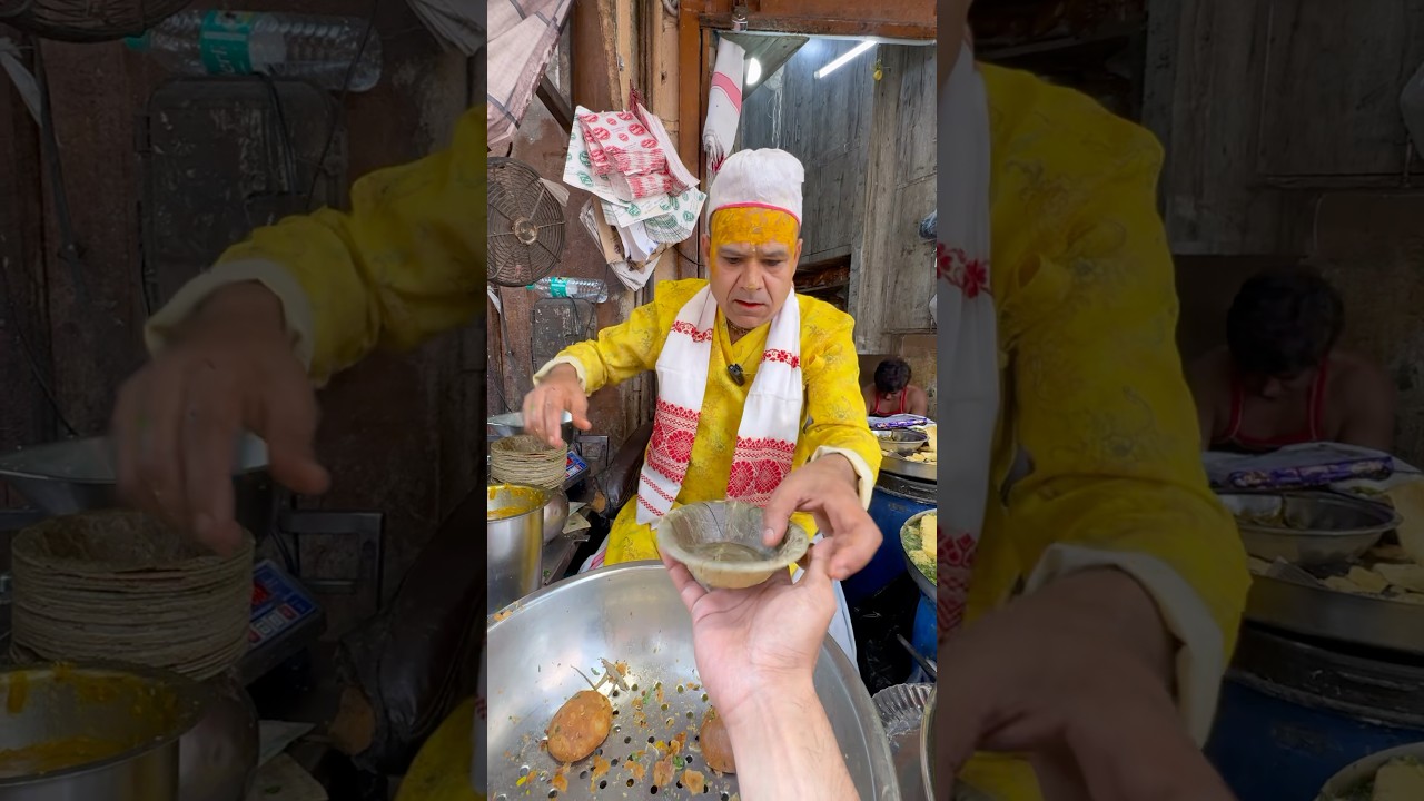 Mathura ke pandit ji pilate hai free unlimited ayurvedic jhol ☺️