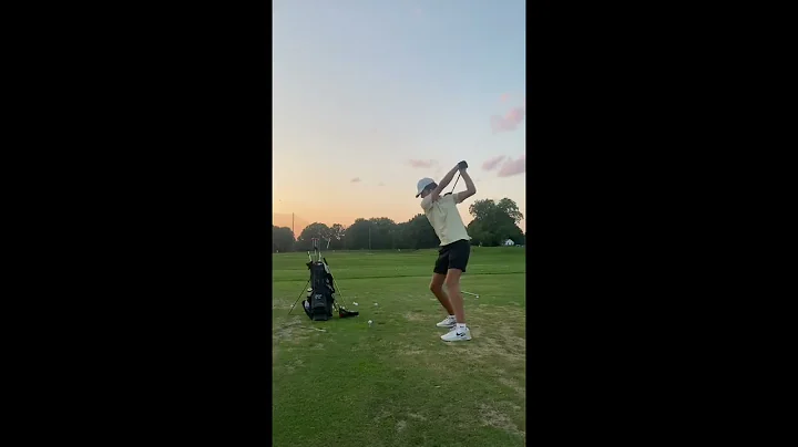 JJ MOMPER CLASS OF 2024 GOLF SWING