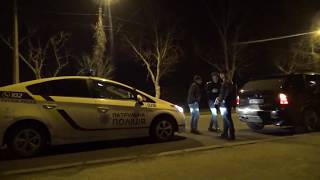 картинка: Боец ММА быкует на камеру в Одессе!