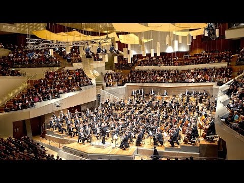 Berlioz: Grande Symphonie funèbre et triomphale / Rattle · Berliner Philharmoniker