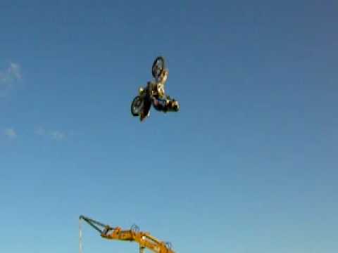 joel lozano " MY BACKFLIP"