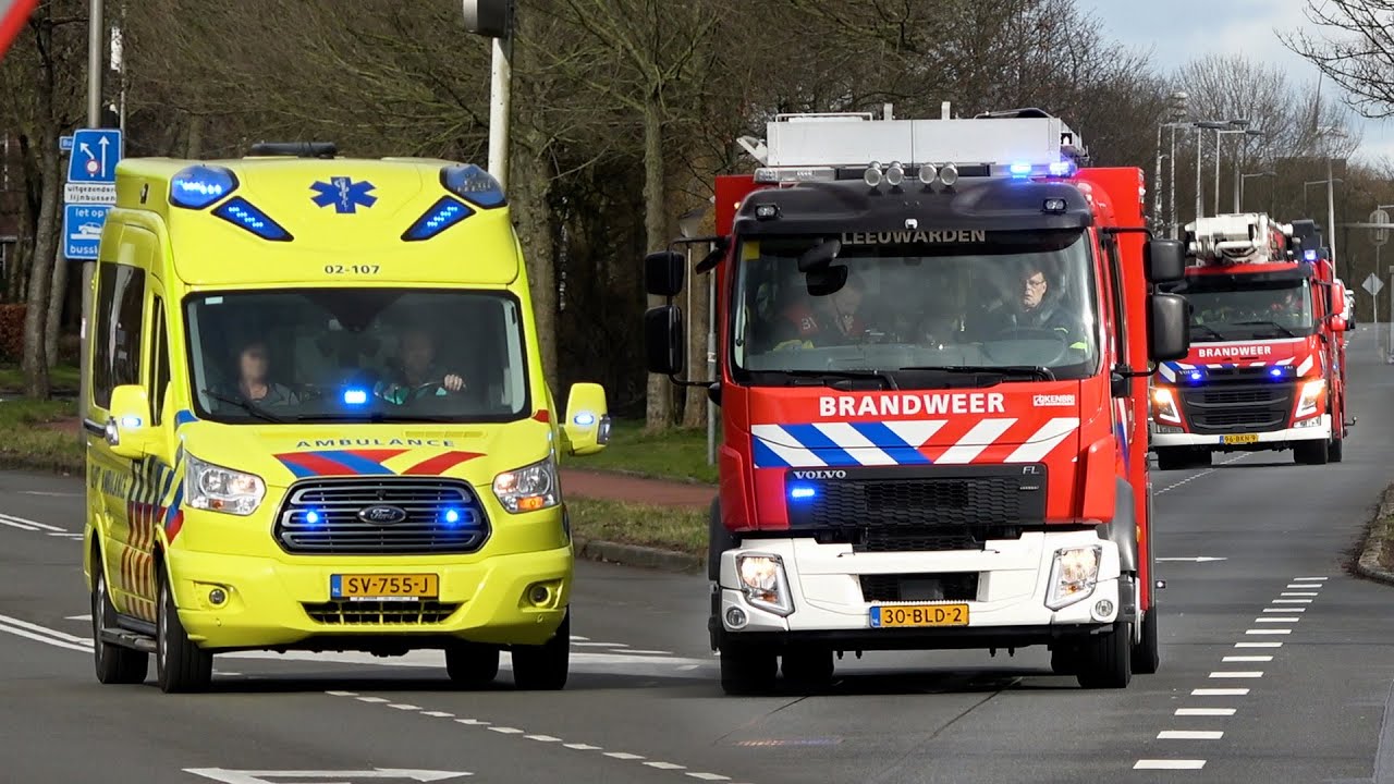 Brandweer, Ambulance & Politie met spoed in Leeuwarden - YouTube