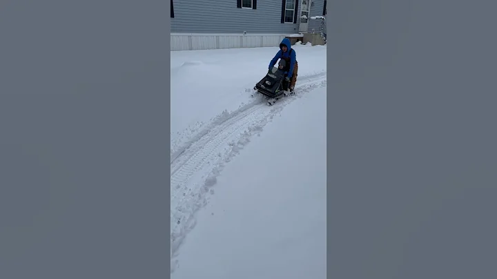 😮 TEST: DEEP SNOW #snowmobile #90skids #snow