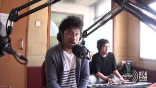 Video thumbnail of "Kunto Aji – Mesin Penenun Hujan (Frau Cover)"