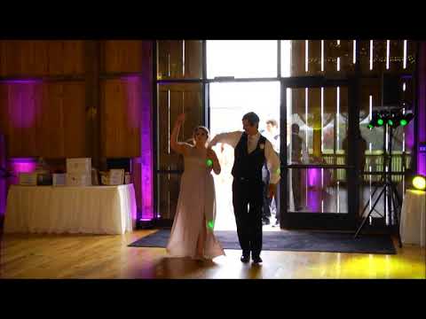 Video: How To Introduce Guests At A Wedding