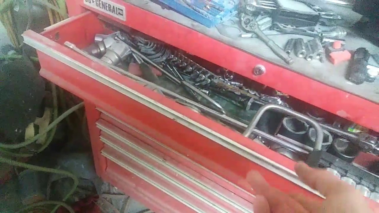 Harbor Freight Tool Box review 44-inch - YouTube