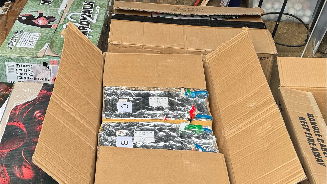 Show in a Box #2 + Kaos & Kolor