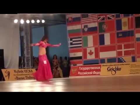 Узбекская песня Танец живота в розовом Сурнай Лазги
