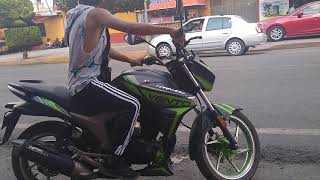 Haciendo El Caballito En Vento Tornado 250