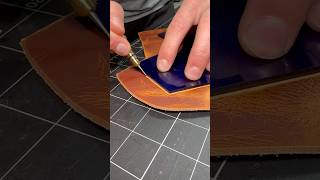 Marking out #leathercrafttools #leathercompany #leatherasmr #leathercraft #leatherwork #leathertools