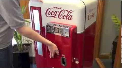 Coca-Cola Machine - Vendo 56 Coke Machine