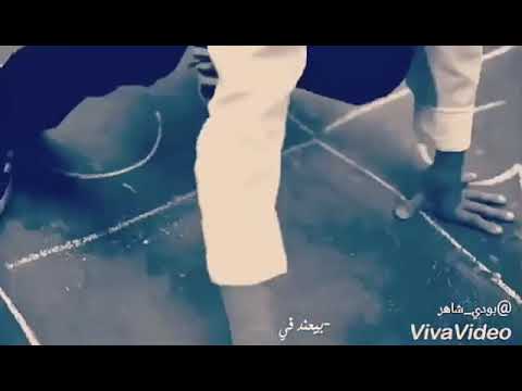 مسافر في الطريق وحدى