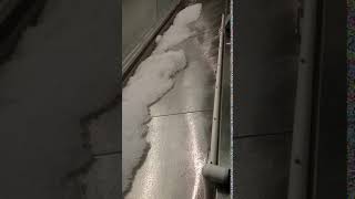 32Away.com freezer case deicing technology. Melt ice safer and easier!