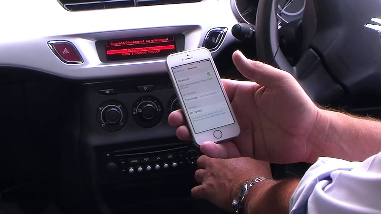 Pairing An Iphone With The Bluetooth System In A Citroen C3 1 4 Hdi 8V Vtr+ - Youtube