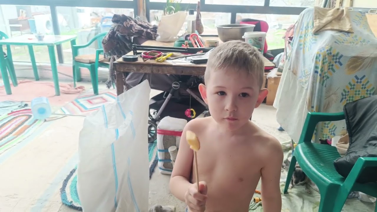 Марк Эммануэль рассказывает как кушает яблоки #маркэммануэль #топ 