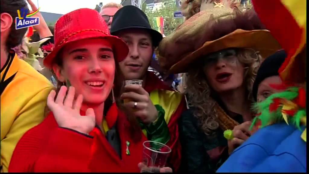 De11devande11de 2015 - Kartoesj - ’t Sjraome en Baome koar carnaval de quebec