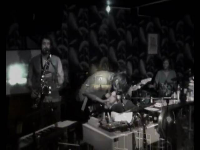 Παρακολούθηση Grubby Mitts: Bubbleblower live Slaughtered Lamb/Electro Accoustic Club στο YouTube Παρακολούθηση Grubby Mitts: Bubbleblower live Slaughtered Lamb/Electro Accoustic Club στο YouTube