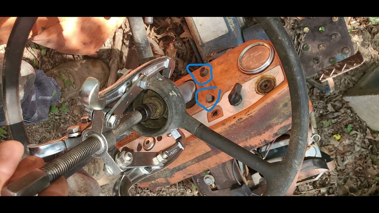 Kubota B7100 steering gear box column R & R