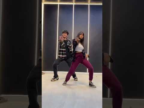 Oops🙊#live #shortsadoptme #shortsclip #shortscraft #subscribe #youtube #youtuber @King #dance #art