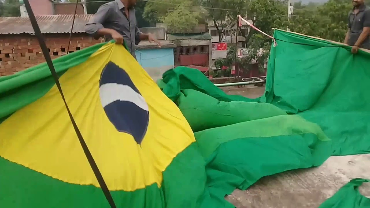 Bangladeshi Brazil fan waive his flag FIFA WORLD CUP 2018 YouTube