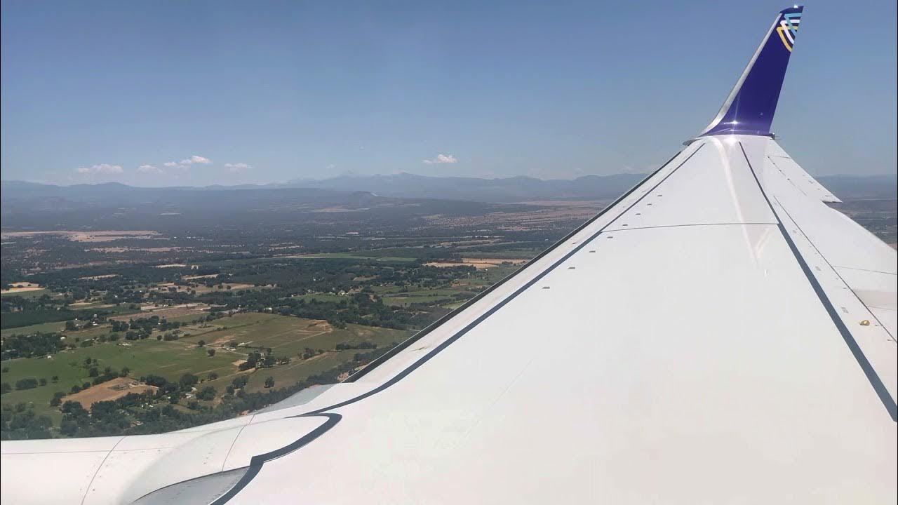 Avelo Airlines Boeing 737800 Landing in Redding (RDD) During a Heat