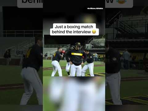 Must be difficult to stay focused... #shorts