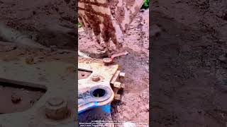 Veteran Master's Hidden Tricks! Excavator Safe Screw Removal Guide