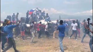 Manifestantes haitianos causan destrozos en el aeropuerto de Les Cayes