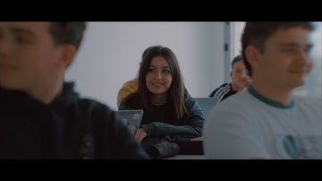 Para todos los profesores que dejan huella. ¡Feliz Día del Docente!