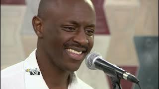 Yoav and Jabulile Majola | Stranger