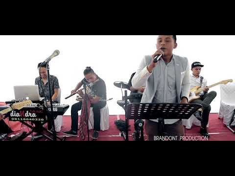 ORANG MINANG NYANYI LAGU BATAK