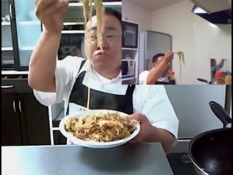 クマさん「焼うどん」を作って食べてみた - YouTube