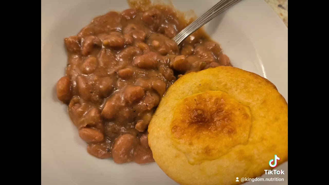 DINNER - Pinto Beans and Protein Cornbread 🔥 25g of Protein 